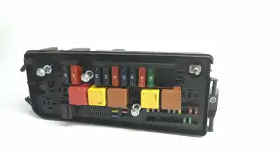 Second-hand car spare part fuse box unit for opel vectra c berlina club oem iam references 13112918  519038004