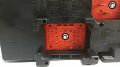 Second-hand car spare part fuse box unit for opel vectra c berlina club oem iam references 13112918  519038004