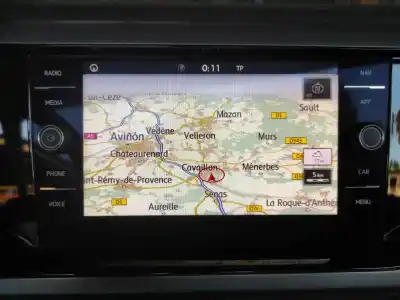 Recambio de automóvil de segunda mano de sistema navegacion gps para volkswagen polo advance referencias oem iam   