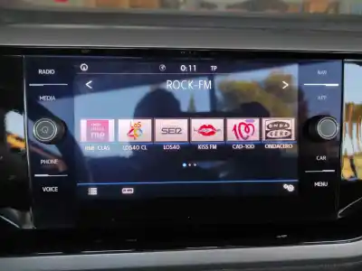 Recambio de automóvil de segunda mano de sistema navegacion gps para volkswagen polo advance referencias oem iam   