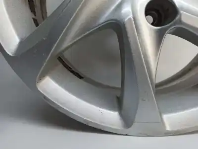 Recambio de automóvil de segunda mano de llanta para peugeot 208 style referencias oem iam 9673773577  