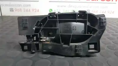 Автозапчастина б/у усередині передня права ручка для peugeot 208 access посилання на oem iam 96605253vv  9144g4