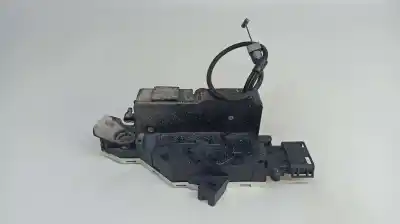 Second-hand car spare part left front door lock for peugeot 207 confort oem iam references 9135v6 24086158 24088158 / 24087158