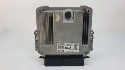 Recambio de automóvil de segunda mano de centralita motor uce para hyundai tucson klass bluedrive referencias oem iam 391502a320 0281031578 / 391402abb0 39150-2a320