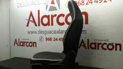 Recambio de automóvil de segunda mano de juego asientos completo para renault twingo iii dynamique referencias oem iam 8201524242 8201522546 / 8201523642 874016675r