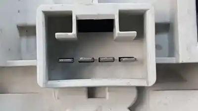 Автозапчасти б/у правый задний фонарь за lancia delta 1.6 cat ссылки oem iam 82468761  7798157