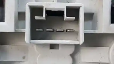 Автозапчасти б/у левый задний фонарь за lancia delta 1.6 cat ссылки oem iam 82468762  7798158