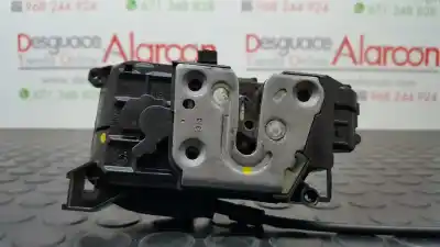 Second-hand car spare part front right door lock for renault clio iii authentique oem iam references 8200300125  