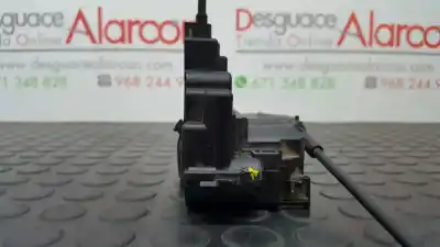 Second-hand car spare part front right door lock for renault clio iii authentique oem iam references 8200300125  