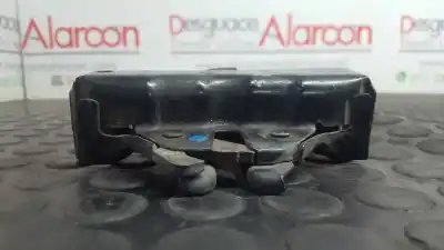 Second-hand car spare part bonnet lock for lexus rx 400h oem iam references 5351048070  