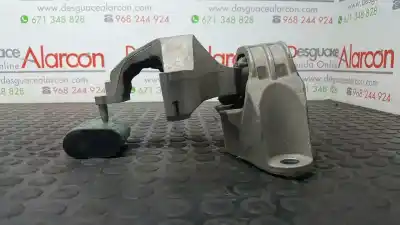 Second-hand car spare part right engine support for dacia sandero stepway oem iam references 112849221r 112100627r 8200805809