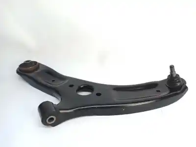 Recambio de automóvil de segunda mano de brazo suspension inferior delantero izquierdo para hyundai i20 city s referencias oem iam 545001j700  