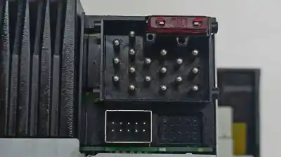 Pièce détachée automobile d'occasion système audio / radiocd pour bmw serie 5 berlina (e39) 523i références oem iam 65126958566 33501275976 33501275976261