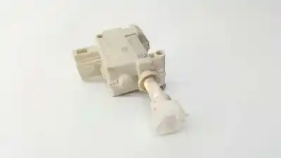 Автозапчасти б/у наружная крышка двигателя топливо за volkswagen passat variant (3c5) advance ссылки oem iam 3c0810773a  3c0810773