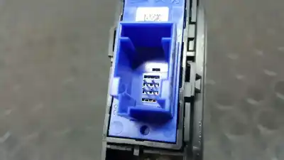 Second-hand car spare part esp button for peugeot 208 active oem iam references 96750117zd  9677059077