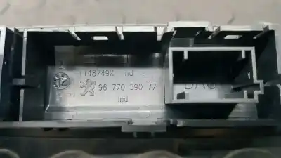 Second-hand car spare part esp button for peugeot 208 active oem iam references 96750117zd  9677059077