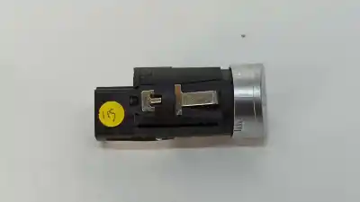 Second-hand car spare part start/stop button for audi a3 sportback (8va) ambition oem iam references 8v0905217  10019061