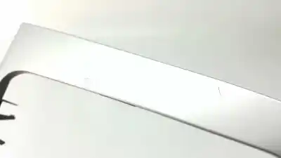 Автозапчастина б/у окрашувальник задніх ліхтарів для volkswagen passat variant (3c5) advance посилання на oem iam 3c0858069m 3c0858069ae3h5 3c0858069ae