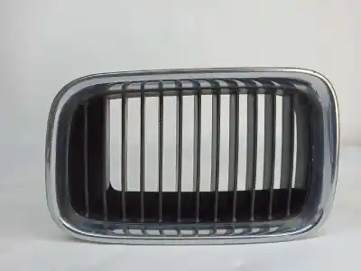 Автозапчасти б/у ПЕРЕДНЯЯ РЕШЕТКА за BMW SERIE 3 COMPACTO (E36)  ссылки OEM IAM 51138151547  51138122237