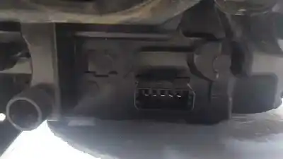 Second-hand car spare part left headlight for renault clio iii 1.5 dci diesel cat oem iam references 8200892497  89902896