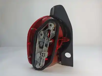Second-hand car spare part right tailgate light for renault modus confort dynamique oem iam references 8200212204  62457 / 8200538785