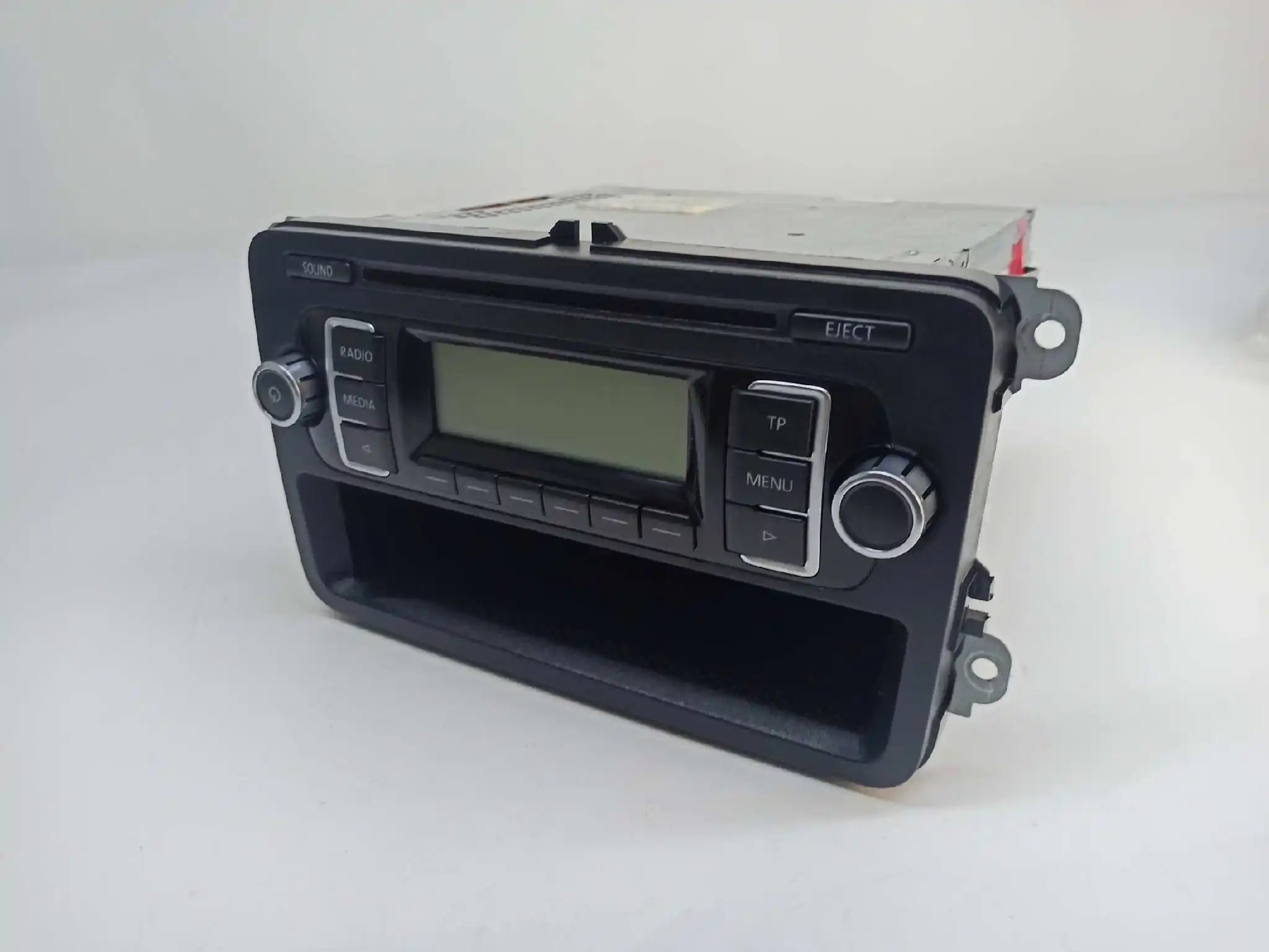 Recambio de sistema audio / radio cd para volkswagen polo (6r1) advance  referencia OEM IAM 5M0057156B