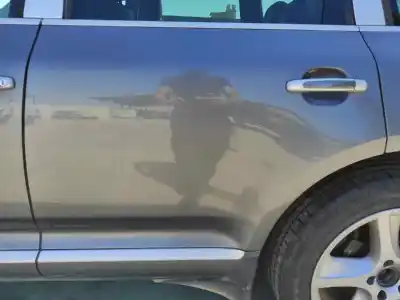 Автозапчасти б/у задняя левая дверь за porsche cayenne (typ 9pa1) básico ссылки oem iam 95553301105 95553301106 / 95553301106 / gris 9q / m7w 95553301105grv
