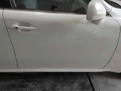 Автозапчастина б/у передні праві двері для lexus is200 (ds2/is2) 220d посилання на oem iam 6700153040 blanco 077 