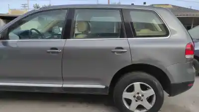 Peça sobressalente para automóvel em segunda mão porta do automóvel traseira esquerda por volkswagen touareg (7la, 7l6, 7l7) 2.5 r5 tdi referências oem iam 7l0833055m