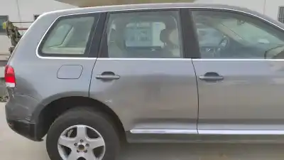 Peça sobressalente para automóvel em segunda mão porta do automóvel traseira direita por volkswagen touareg (7la, 7l6, 7l7) 2.5 r5 tdi referências oem iam 7l0833056m