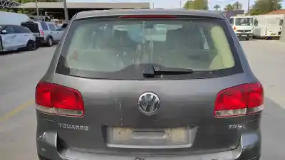 Peça sobressalente para automóvel em segunda mão porta da mala / tampa traseira por volkswagen touareg (7la, 7l6, 7l7) 2.5 r5 tdi referências oem iam 7l6827025as