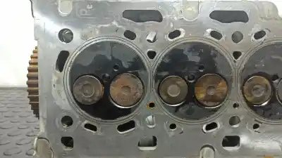 Pièce détachée automobile d'occasion culasse du moteur pour nissan qashqai 1.5 dci références oem iam 110426296r 1104100q4h 