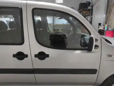 Pièce détachée automobile d'occasion porte avant droite pour fiat doblo cargo (223) 1.9 jtd sx furg. panorama références oem iam 51847705