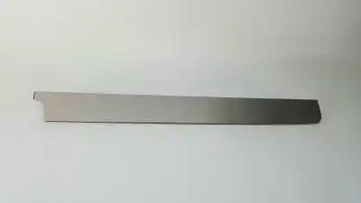 Peça sobressalente para automóvel em segunda mão embelezador das luzes traseiras por volkswagen passat variant (3c5) advance referências oem iam 3c1857212