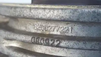 Автозапчастина б/у середній для renault koleos dynamique pack2 посилання на oem iam 8200277221  