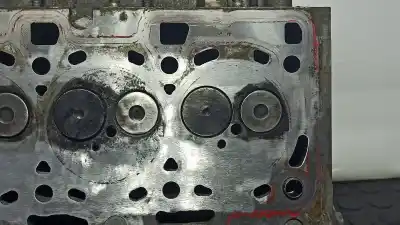 Pièce détachée automobile d'occasion culasse du moteur pour renault clio iii expression références oem iam 8201612164 110421067r 110418343r