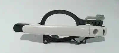 Автозапчастина б/у ліва передня зовнішня ручка для MITSUBISHI OUTLANDER (GF0) PHEV Kaiteki 4WD Посилання на OEM IAM 80611W020P  5716A013WB