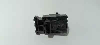 Peça sobressalente para automóvel em segunda mão botão / interruptor elevador vidro traseiro direito por toyota corolla (e21) hybrid active referências oem iam 8481002250  193354
