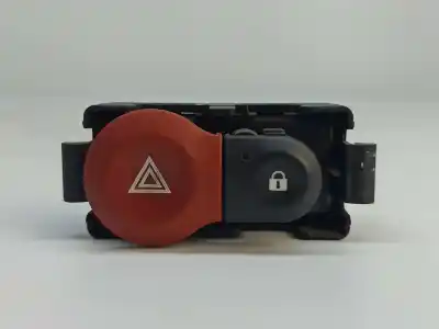 Second-hand car spare part hazard warning lights for renault clio iii tom tom edition oem iam references 8200214896  8200214896a Second-hand car spare part hazard warning lights for renault clio iii tom tom edition oem iam references 8200214896  8200214896a