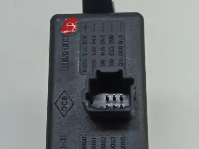 Second-hand car spare part hazard warning lights for renault clio iii tom tom edition oem iam references 8200214896  8200214896a Second-hand car spare part hazard warning lights for renault clio iii tom tom edition oem iam references 8200214896  8200214896a