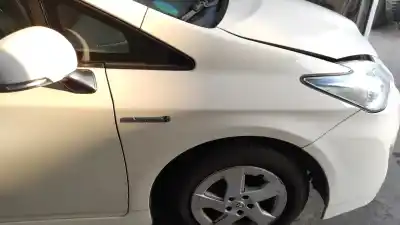 Автозапчастина б/у ПЕРЕДНЕ ПРАВЕ КРИЛО для TOYOTA PRIUS (NHW30)  Посилання на OEM IAM 5380147050 BLANCO 040 