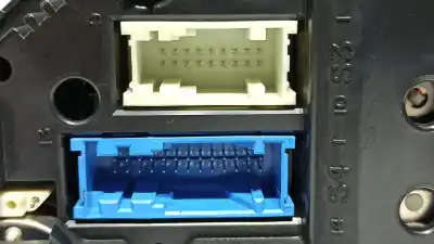 Peça sobressalente para automóvel em segunda mão quadrante por bmw x5 (e53) 4.4i automático 320 cv / 235 kw referências oem iam 62116942211  62116979565