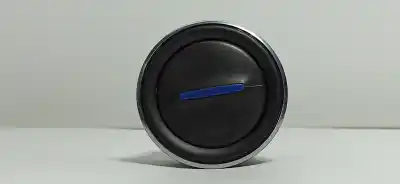 Peça sobressalente para automóvel em segunda mão saída de ar lateral esquerda por dacia sandero comfort referências oem iam 687608758r