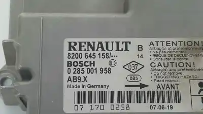 Pezzo di ricambio per auto di seconda mano centralina airbag per renault clio iii confort dynamique riferimenti oem iam 8200645158 8200695684 0285001958 / 8200645158