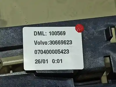 Peça sobressalente para automóvel em segunda mão luz interior por volvo xc90 d5 executive (7 asientos) (136kw) referências oem iam 30669623  