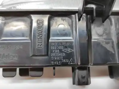 Second-hand car spare part right headlight for renault captur limited oem iam references 266059493r 266000411r 89208551