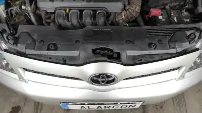 Автозапчастина б/у передня решіта для toyota corolla verso (r1) 1.8 sol посилання на oem iam 531110f901   Автозапчастина б/у передня решіта для toyota corolla verso (r1) 1.8 sol посилання на oem iam 531110f901