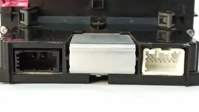 İkinci el araba yedek parçası çok fonksiyonlu ekran için volvo c30 1.6 d momentum oem iam referansları 31268051 36001469 69199100