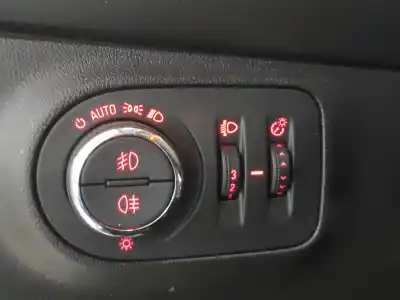 Second-hand car spare part headlights switch for opel corsa e color edition ecoflex oem iam references 13470446  a178601