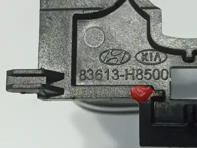 Recambio de automóvil de segunda mano de maneta interior trasera izquierda para kia stonic (ybcuv) business referencias oem iam 83613h8500  83613-h8500